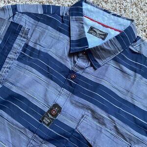 Across the Pond Button Up Shirt Men's XL Blue Gray Striped Short Sleeve Workwear